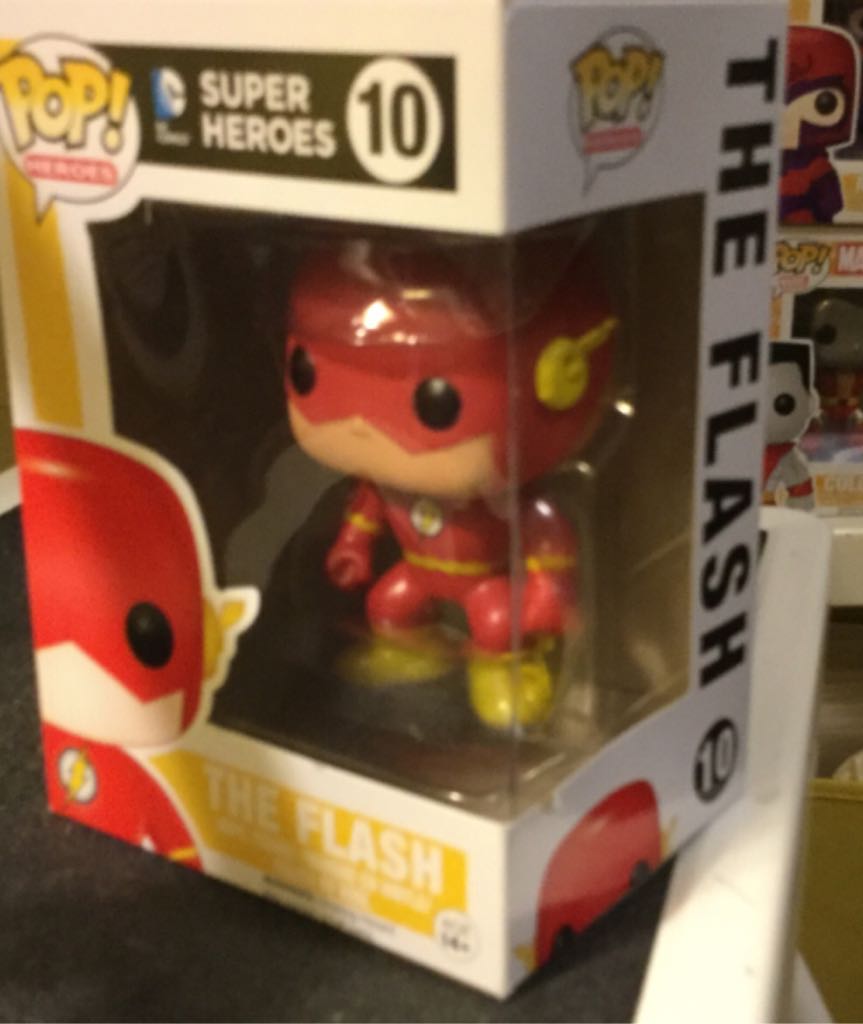 Funko DC #10 The Flash - DC Universe vinyl figure collectible - Main Image 2