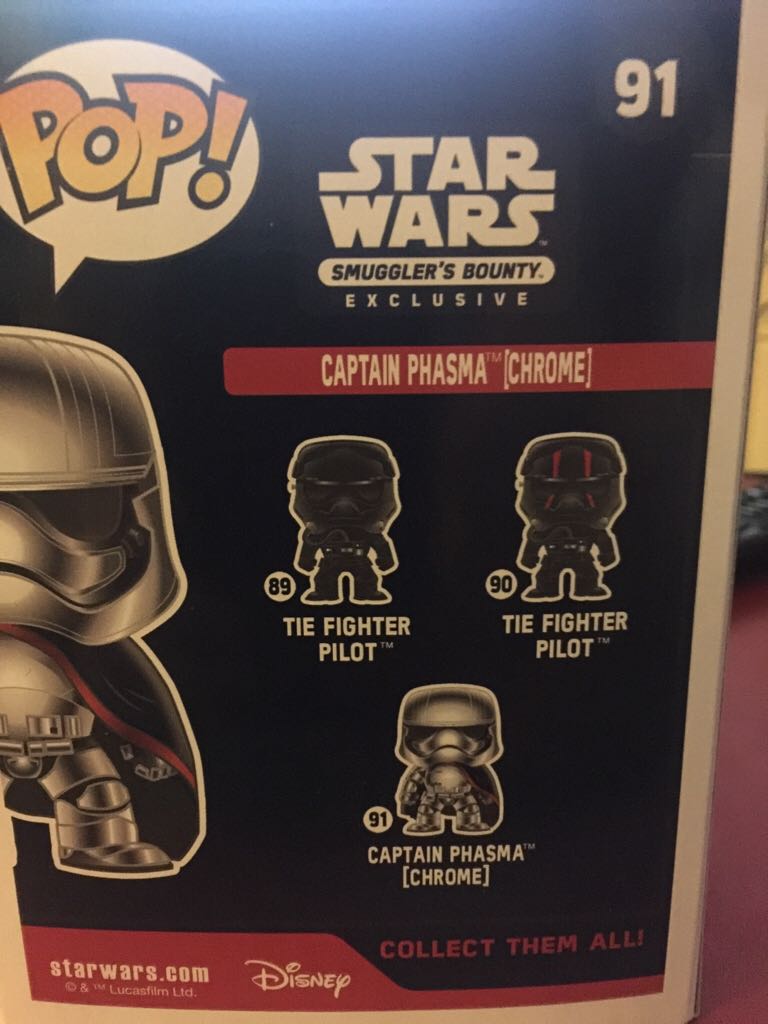 Star Wars #91 Captain Phasma (chrome) - Star Wars vinyl figure collectible - Main Image 2