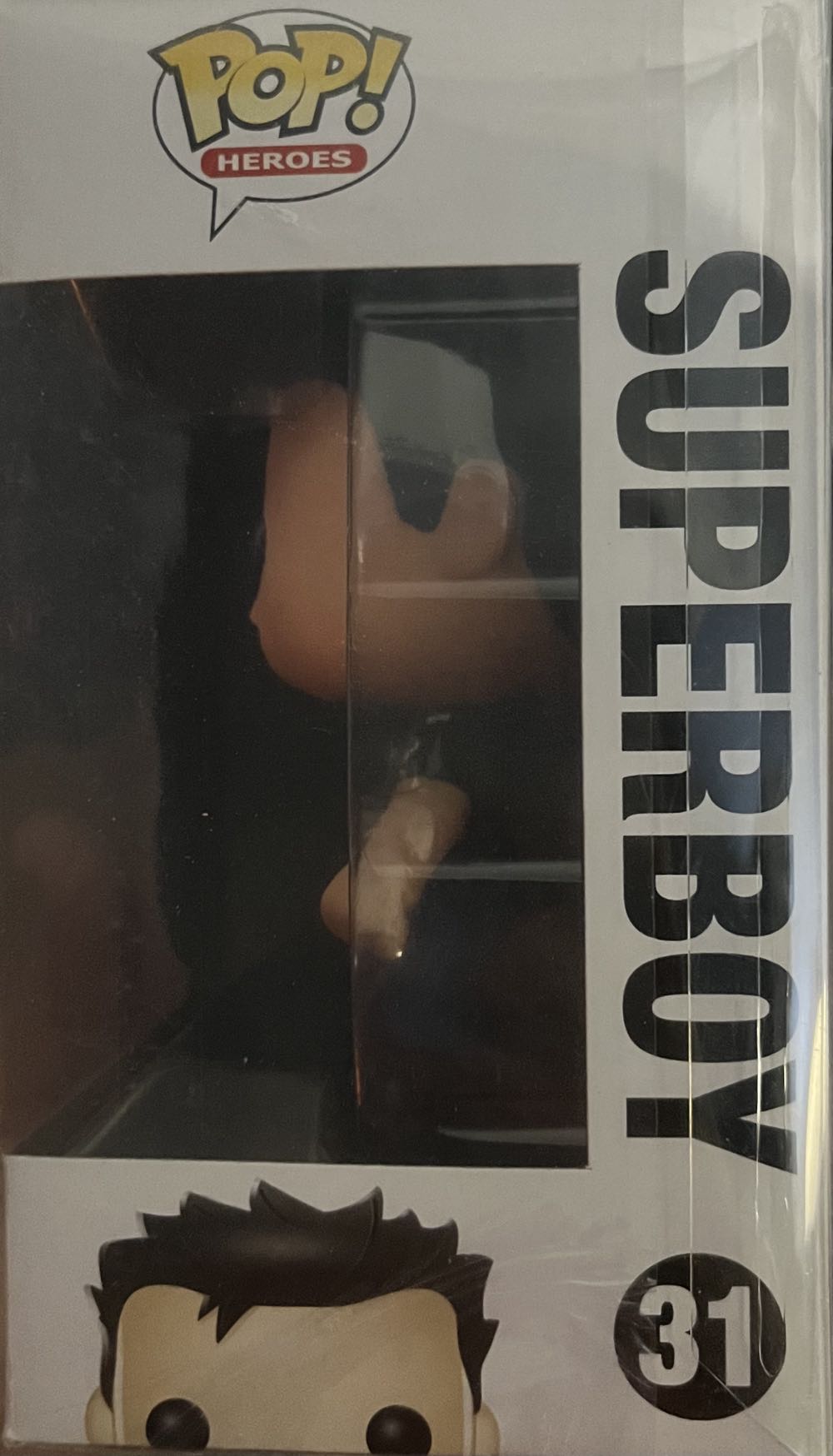 Superboy - DC Universe vinyl figure collectible - Main Image 2