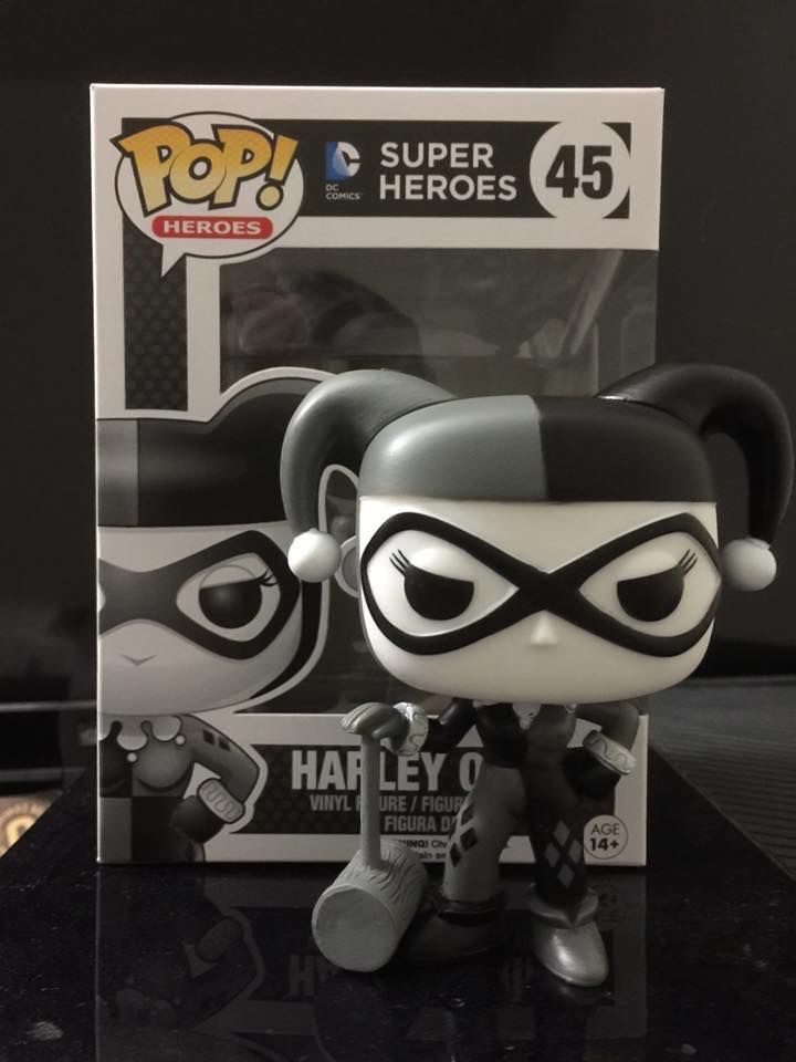 Harley Quinn - DC Universe vinyl figure collectible [Barcode 849803076146] - Main Image 4