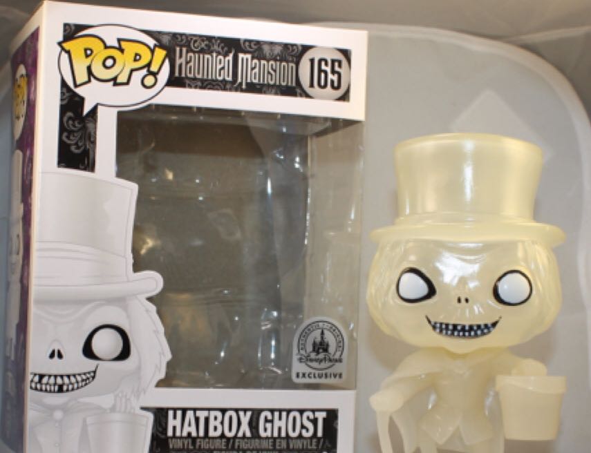 Hatbox Ghost  vinyl figure collectible - Main Image 2