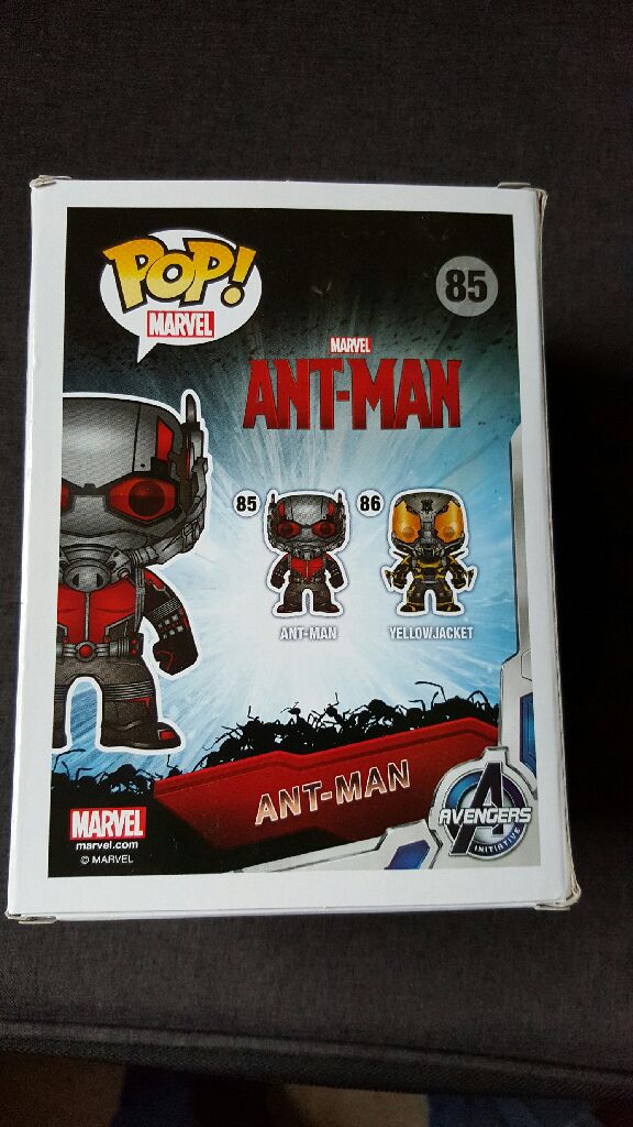 Ant-man  - Marvel Universe vinyl figure collectible - Main Image 2