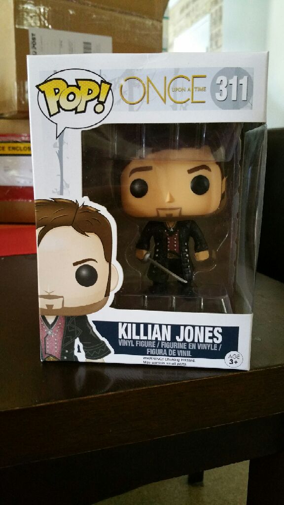 Killian Jones - Once Upon A Time vinyl figure collectible [Barcode 849803072773] - Main Image 2