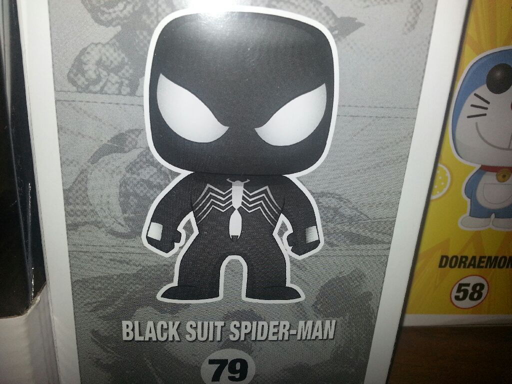 blacksuit spiderman - Spider-Man vinyl figure collectible [Barcode 249803050885] - Main Image 2