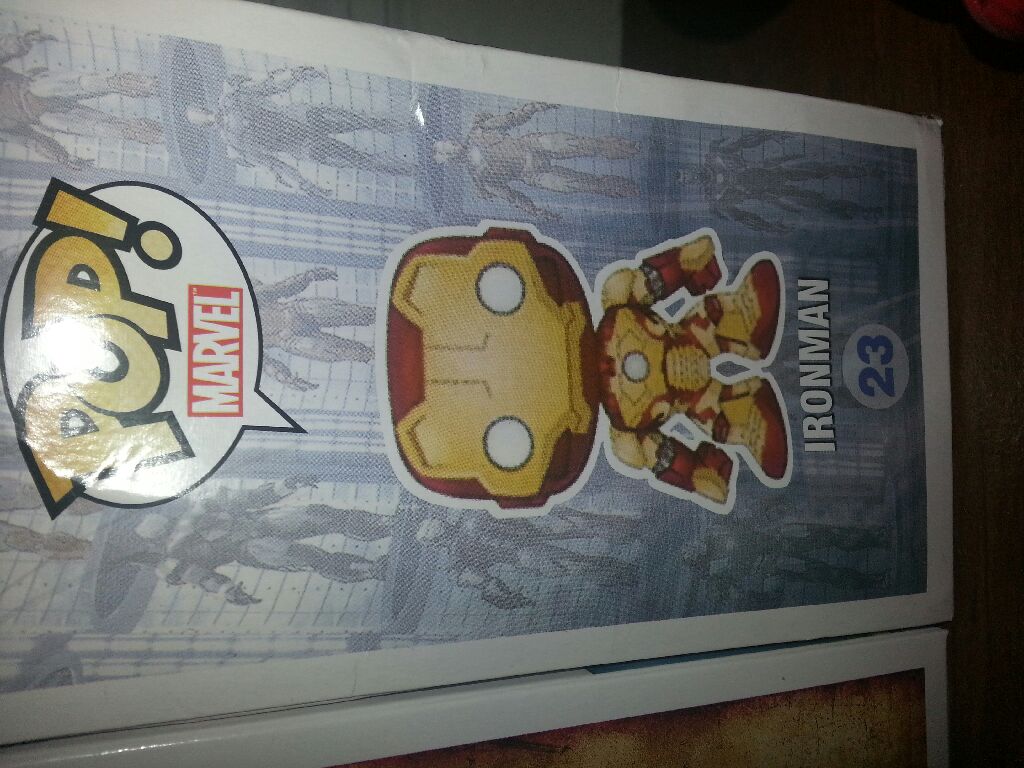 ironman  vinyl figure collectible [Barcode 830395032344] - Main Image 2