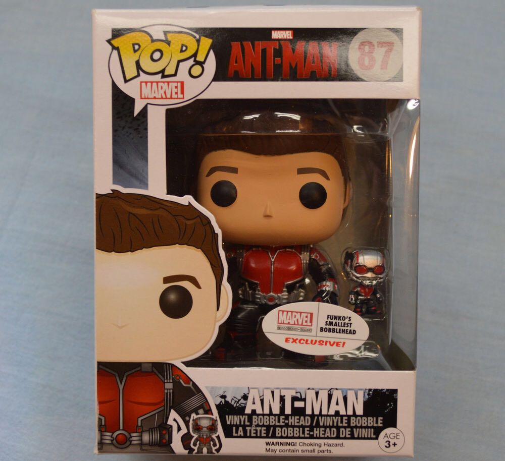 Ant-Man - Marvel Universe vinyl figure collectible [Barcode 0885841027962] - Main Image 2