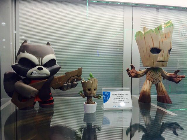Rocket With Groot - Guardians of the Galaxy vinyl figure collectible - Main Image 2