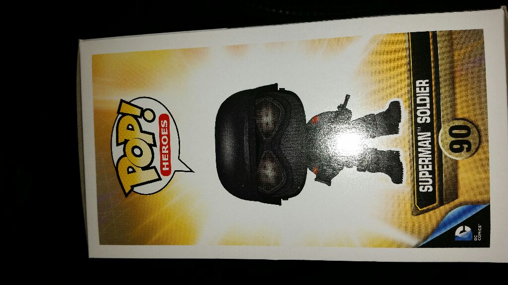 Batman Vs. Superman - Superman Soldier - DC Universe vinyl figure collectible [Barcode 849803075798] - Main Image 2