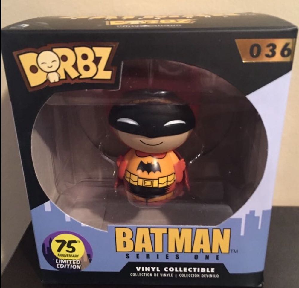 Batman Orange - Batman vinyl figure collectible [Barcode 849803069629] - Main Image 3