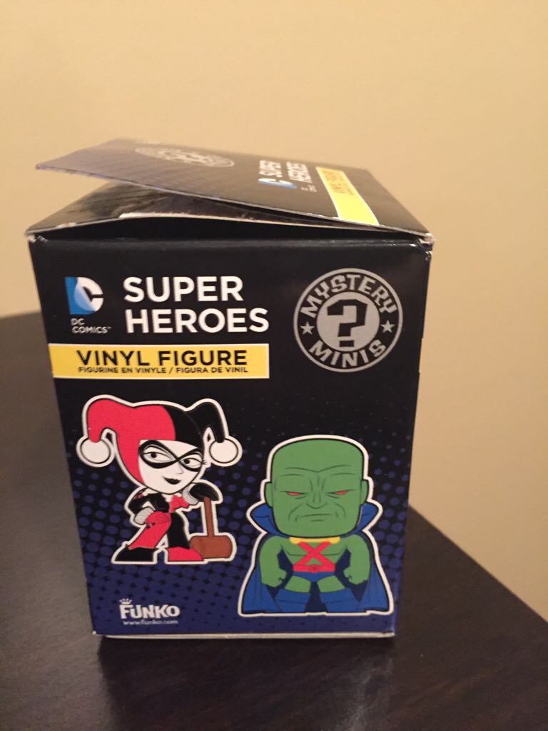 Metalic Harley Quinn - Batman vinyl figure collectible - Main Image 2