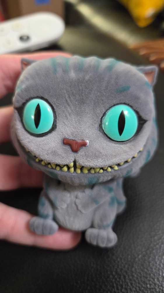 Alice In Wonderland: Cheshire Cat, #178 (Flocked) - Disney vinyl figure collectible [Barcode 849803078126] - Main Image 3