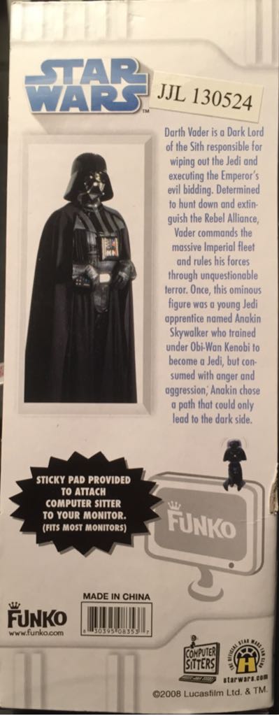 Darth Vader  vinyl figure collectible [Barcode 830395083537] - Main Image 2