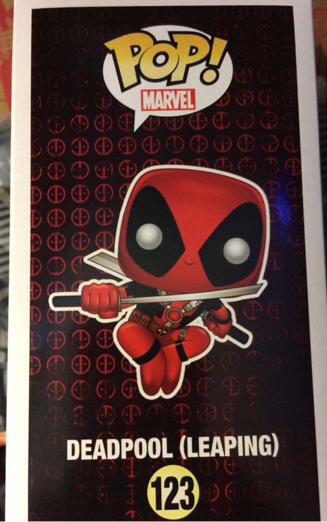 Dead pool (leaping) - Deadpool vinyl figure collectible - Main Image 2