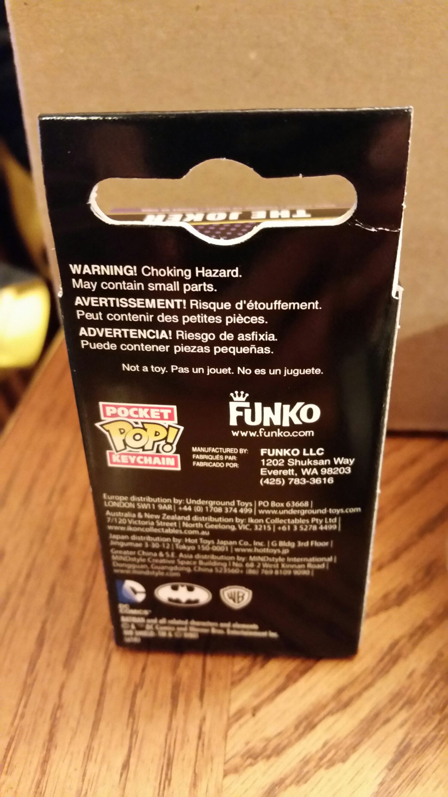 The Joker - Batman vinyl figure collectible [Barcode 849803090692] - Main Image 2