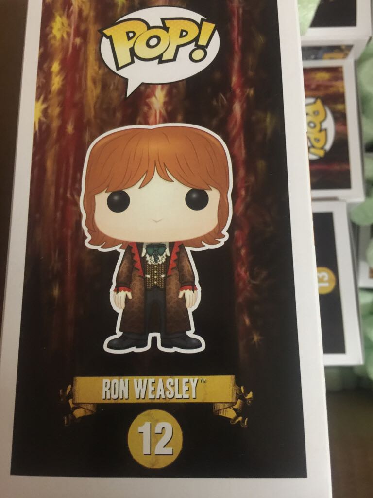 Ron Weasley (Yule Ball) - Harry Potter vinyl figure collectible [Barcode 849803065683] - Main Image 2