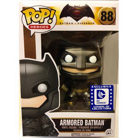 Batman Armored  vinyl figure collectible - Main Image 2