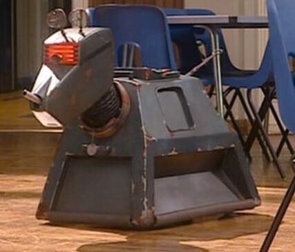 k-9 - Doctor Who vinyl figure collectible - Main Image 3