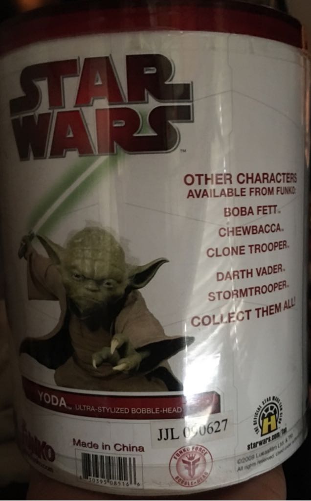 YODA - Star Wars vinyl figure collectible [Barcode 830395085166] - Main Image 2