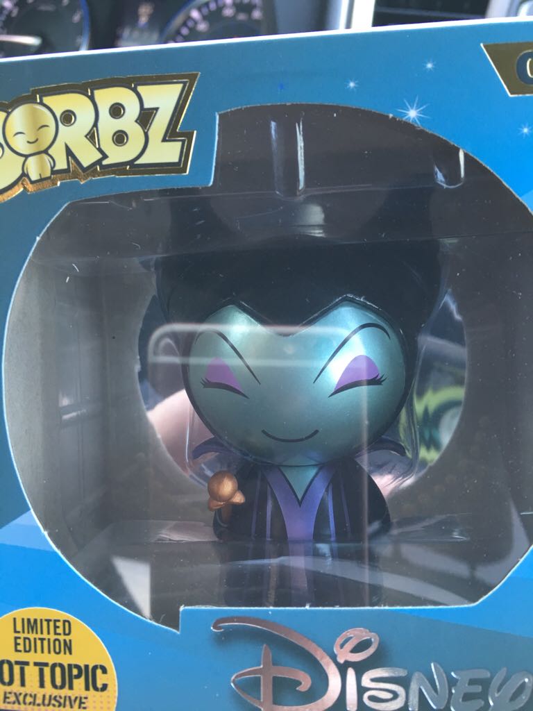 # 70 Red Snaggletooth