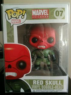 Marvel #07 Red Skull  vinyl figure collectible - Main Image 2