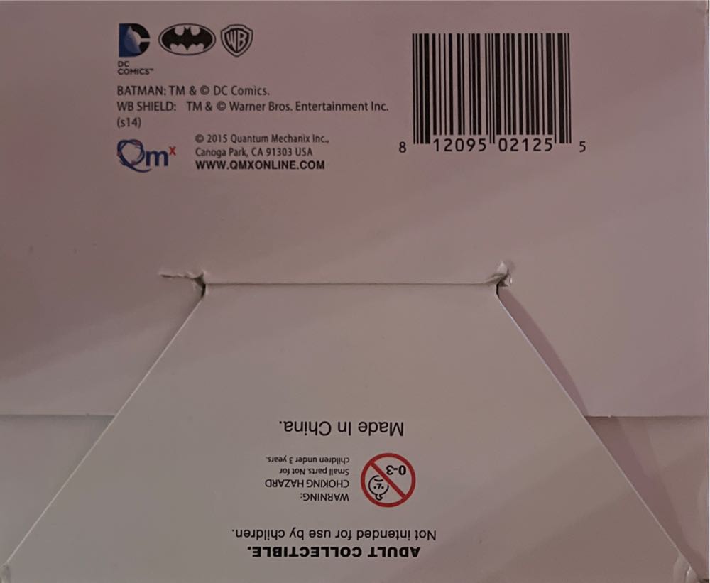Batman - (QFiG) By Quantum Mechanix - DC Comics vinyl figure collectible [Barcode 812095021255] - Main Image 3