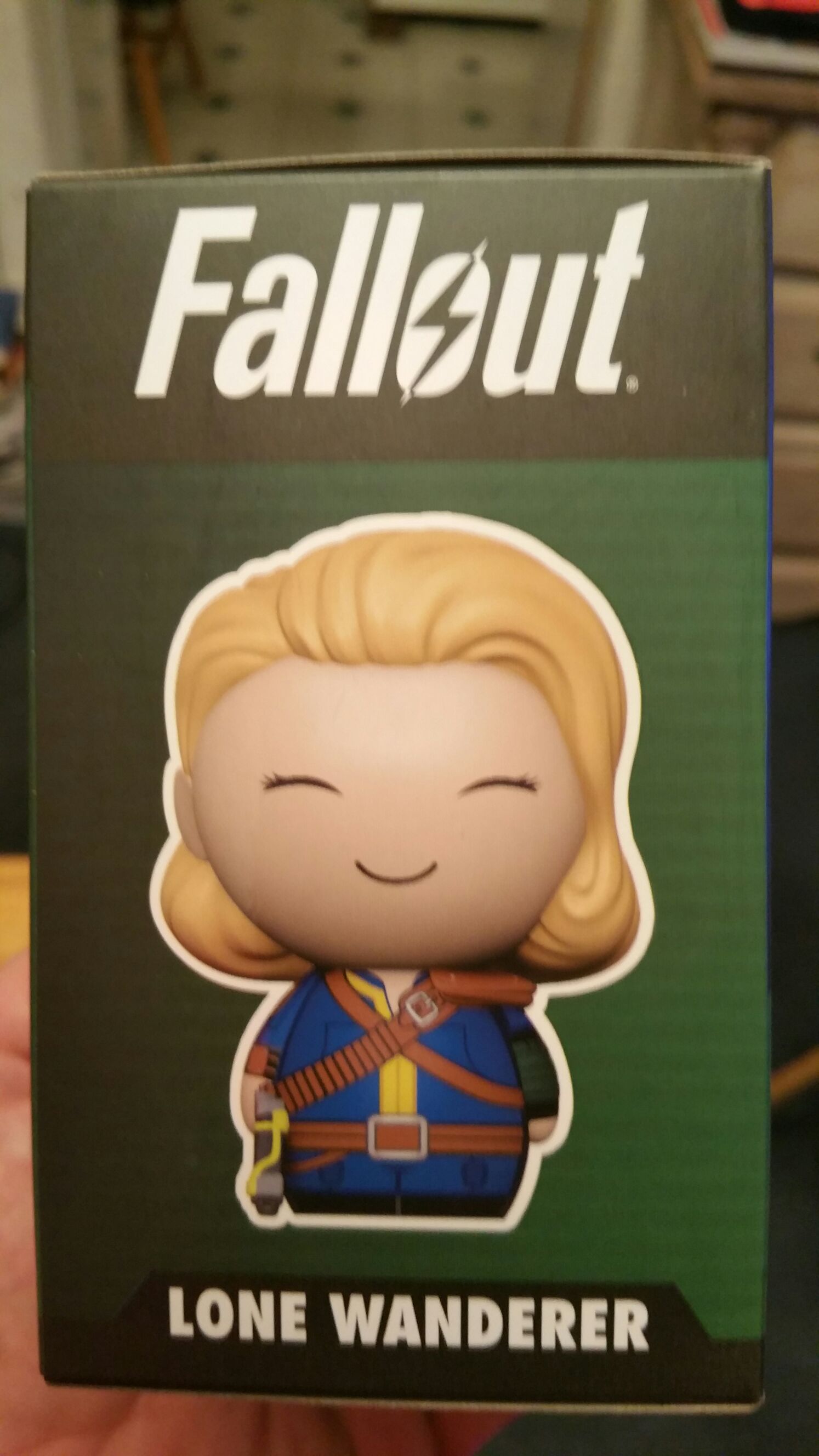 Female Lone Wanderer  vinyl figure collectible [Barcode 849803079604] - Main Image 2