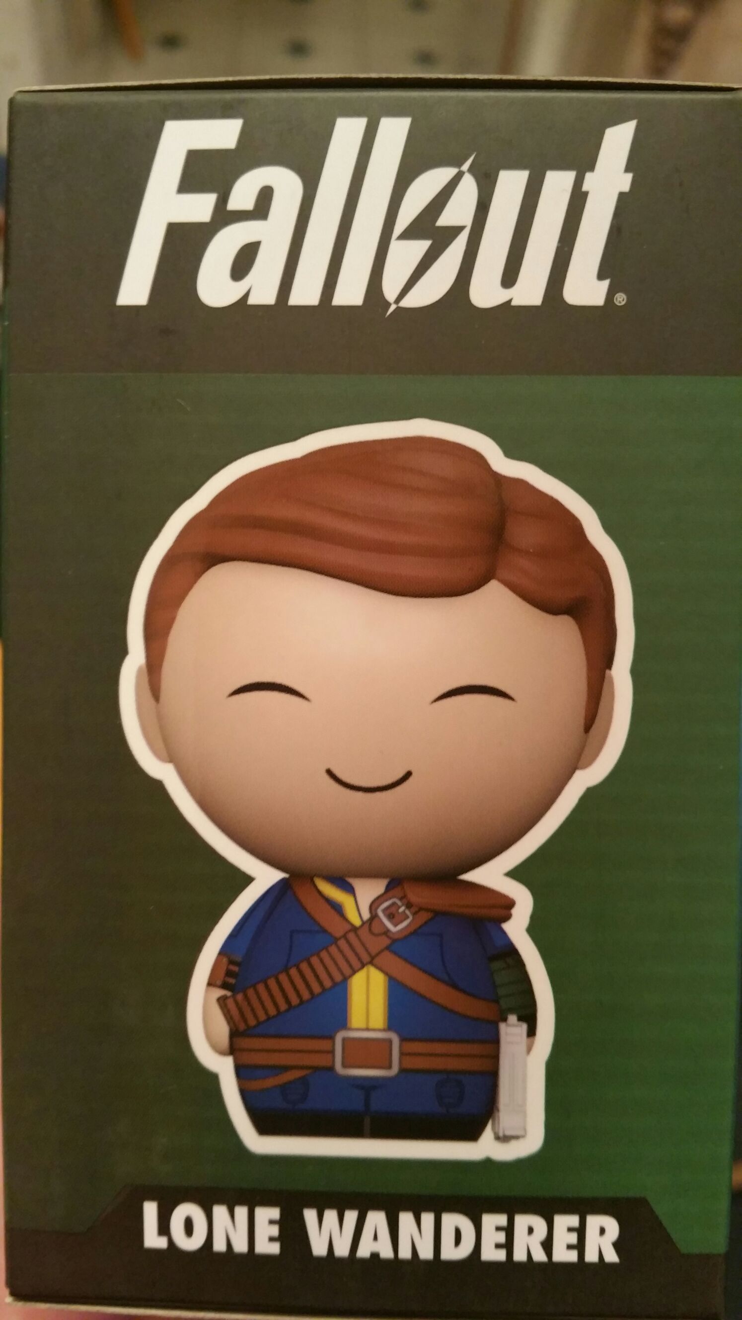 Male Lone Wanderer - Fallout vinyl figure collectible [Barcode 849803079598] - Main Image 2