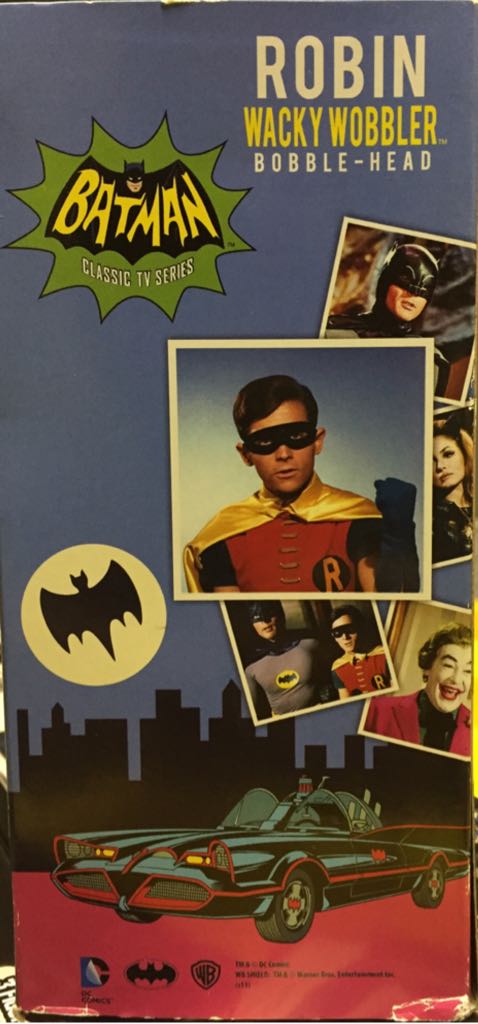 Robin  vinyl figure collectible [Barcode 830395031378] - Main Image 2