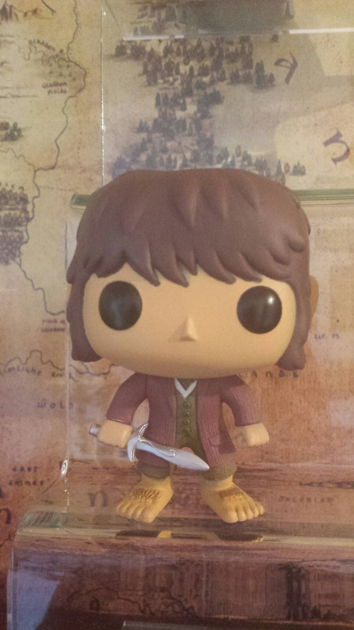 Bilbo Baggins - The Hobbit vinyl figure collectible [Barcode 8303950265584] - Main Image 2