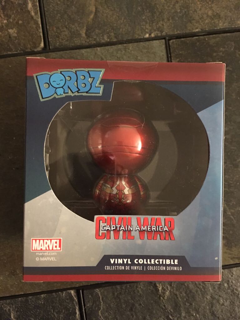 Iron Man (unmasked) Civil War - Marvel Universe vinyl figure collectible - Main Image 2