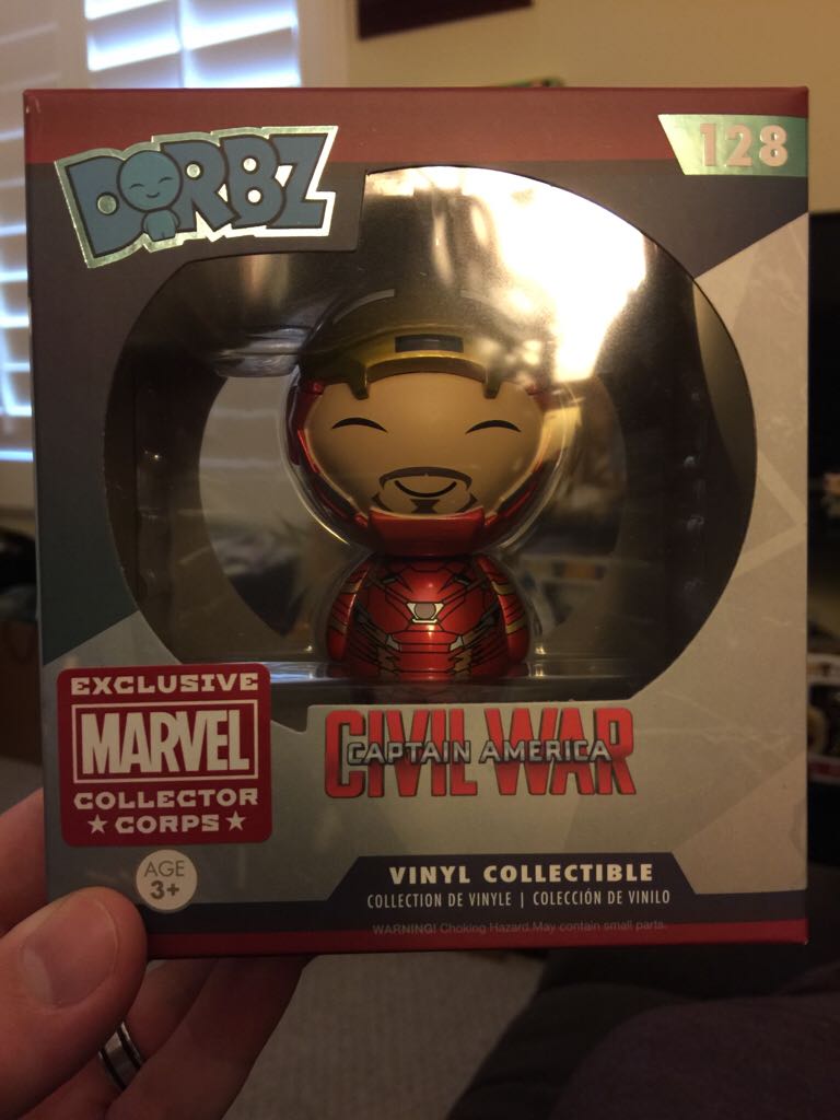 Iron Man Dorbz  vinyl figure collectible - Main Image 2