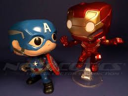 Captain America/Iron Man - Marvel Universe vinyl figure collectible - Main Image 2