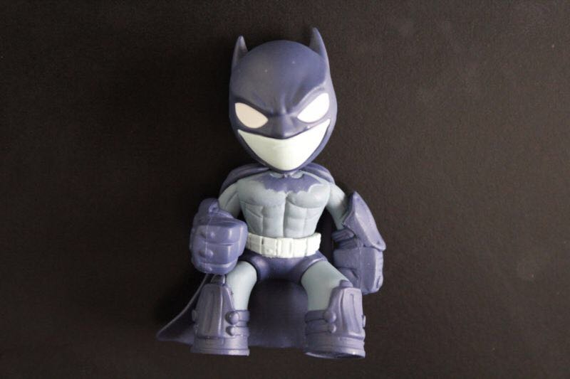 Batman (Arkham City) (Detective Mode)  vinyl figure collectible - Main Image 1