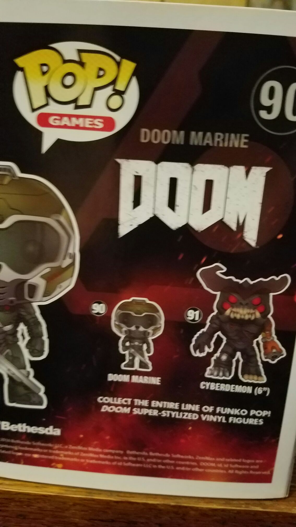 Space Marine (Elite) - Doom vinyl figure collectible [Barcode 849803096359] - Main Image 2