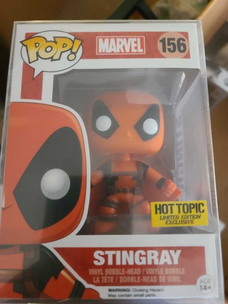 Stingray - Deadpool vinyl figure collectible [Barcode 849803093495] - Main Image 3