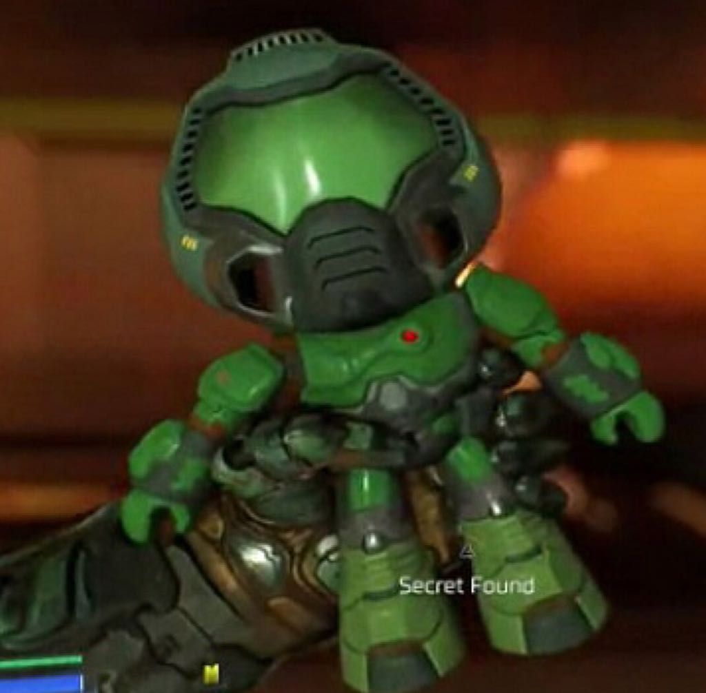 Space Marine (Elite) GS Exclusive - Doom vinyl figure collectible - Main Image 2