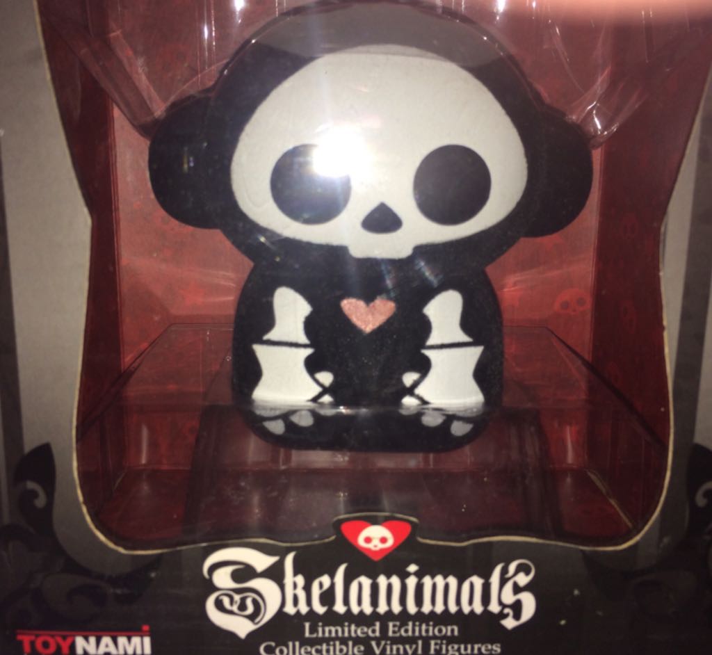 Marcy  vinyl figure collectible [Barcode 816355005870] - Main Image 2