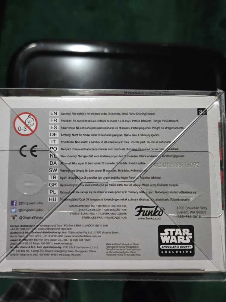 Boba Fett 102 Smuggler’s Bounty - Star Wars vinyl figure collectible - Main Image 4