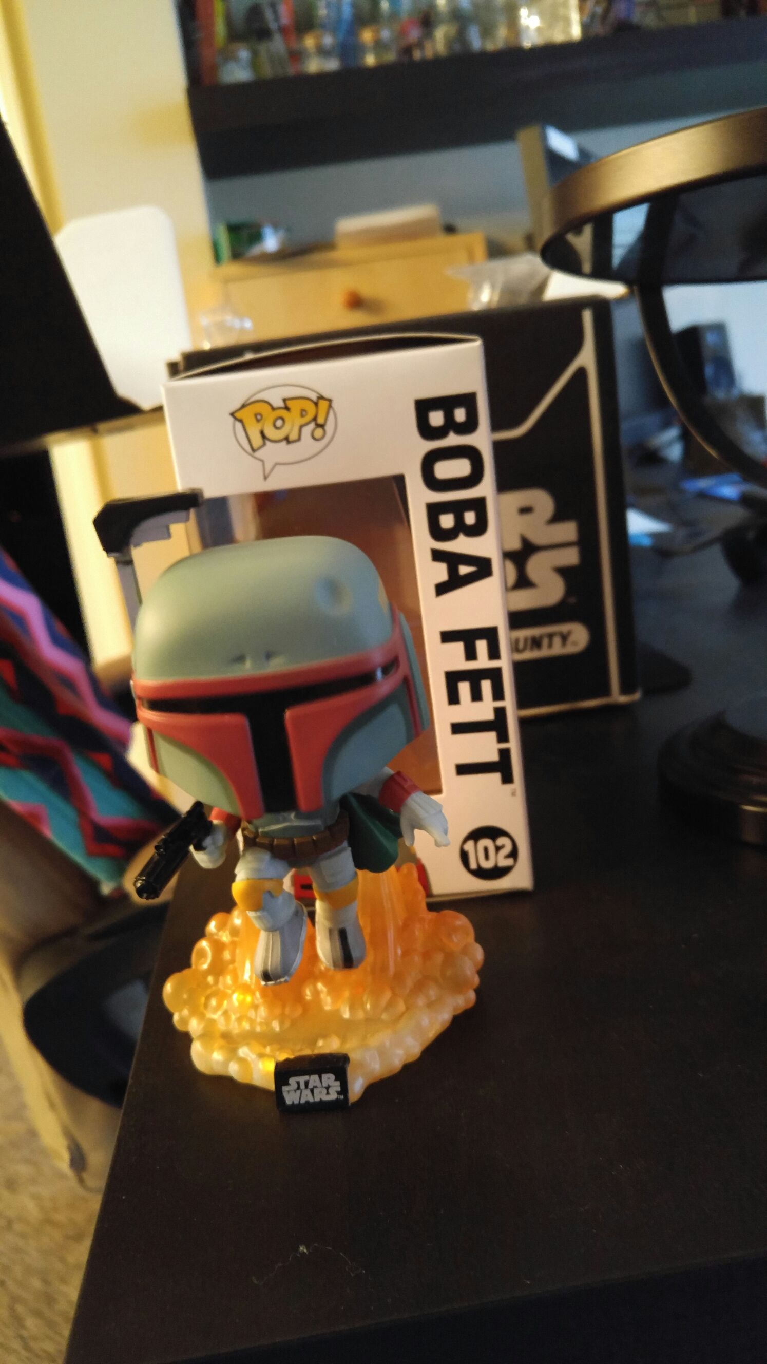 Star Wars #102 Boba Fett Flying - Star Wars vinyl figure collectible - Main Image 2