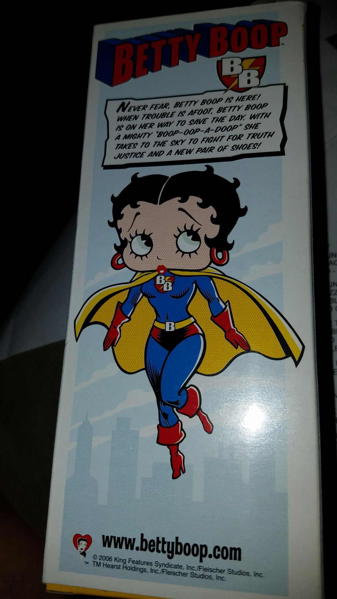 Betty Boop - Betty Boop vinyl figure collectible [Barcode 830395081250] - Main Image 2