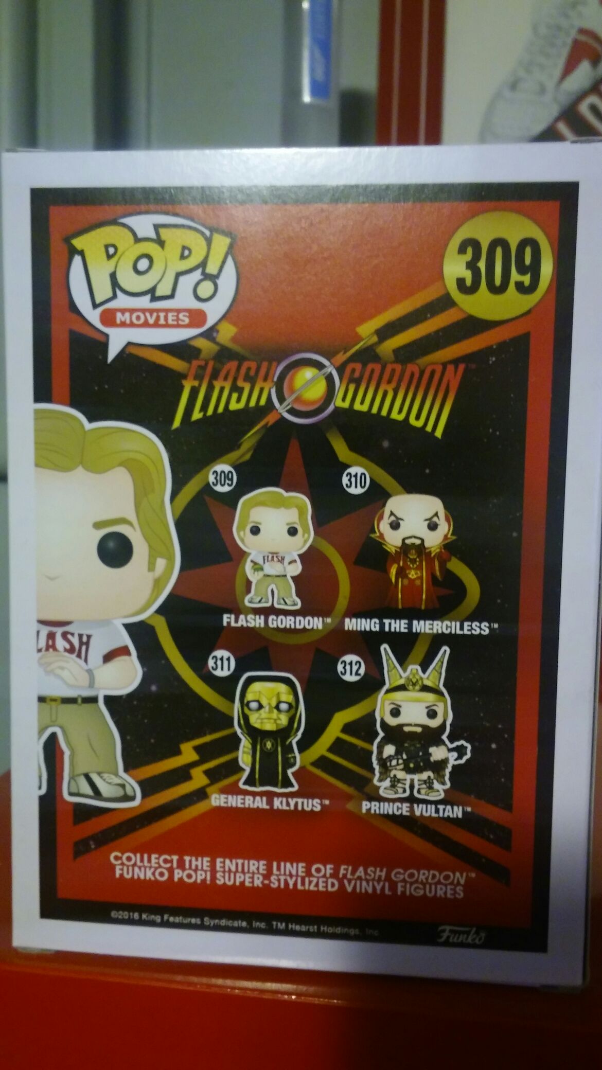 Flash Gordon - Flash Gordon vinyl figure collectible [Barcode 849203088657] - Main Image 2