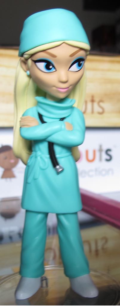 Barbie 1973 - Barbie vinyl figure collectible [Barcode 849803090968] - Main Image 2