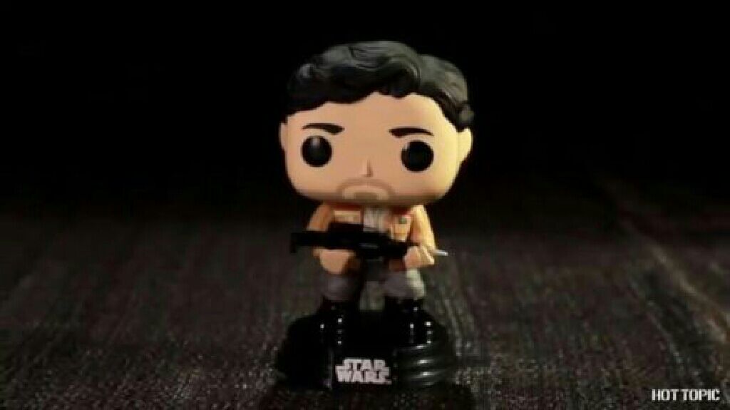 Poe Dameron - Star Wars vinyl figure collectible - Main Image 2