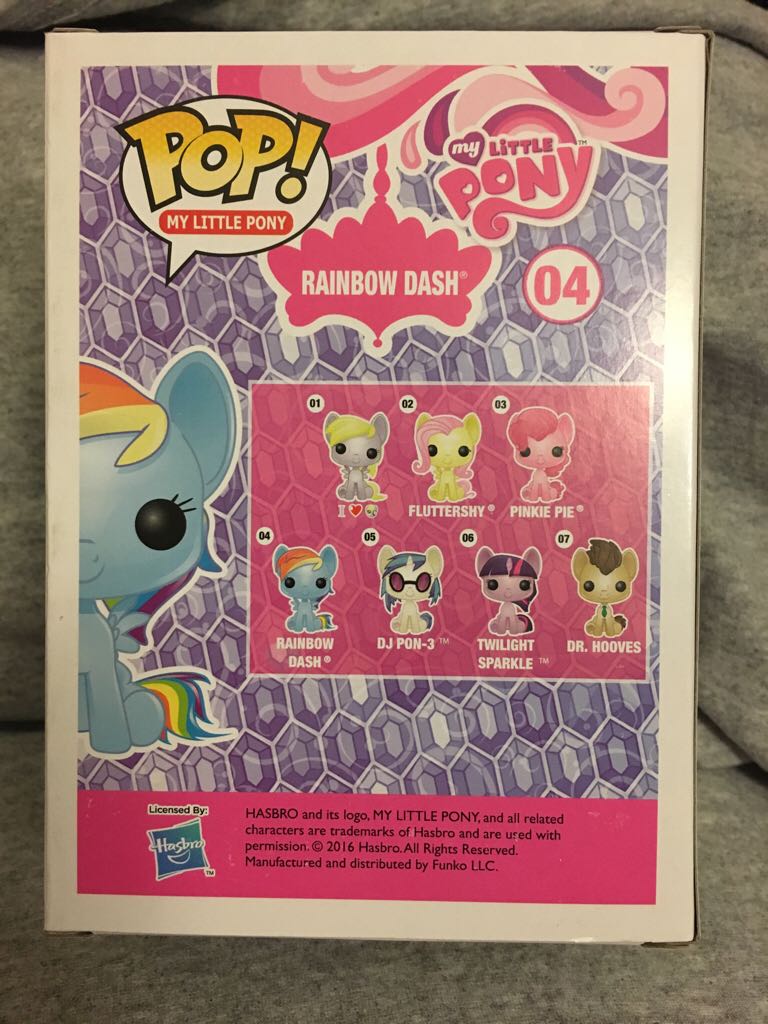 Rainbow Dash [Glitter] - My Little Pony vinyl figure collectible [Barcode 889698101158] - Main Image 2