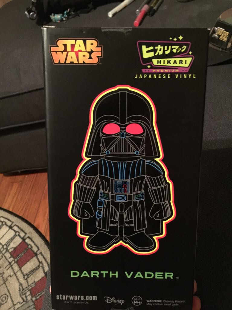 Darth Vader - Star Wars vinyl figure collectible [Barcode 849803097257] - Main Image 2