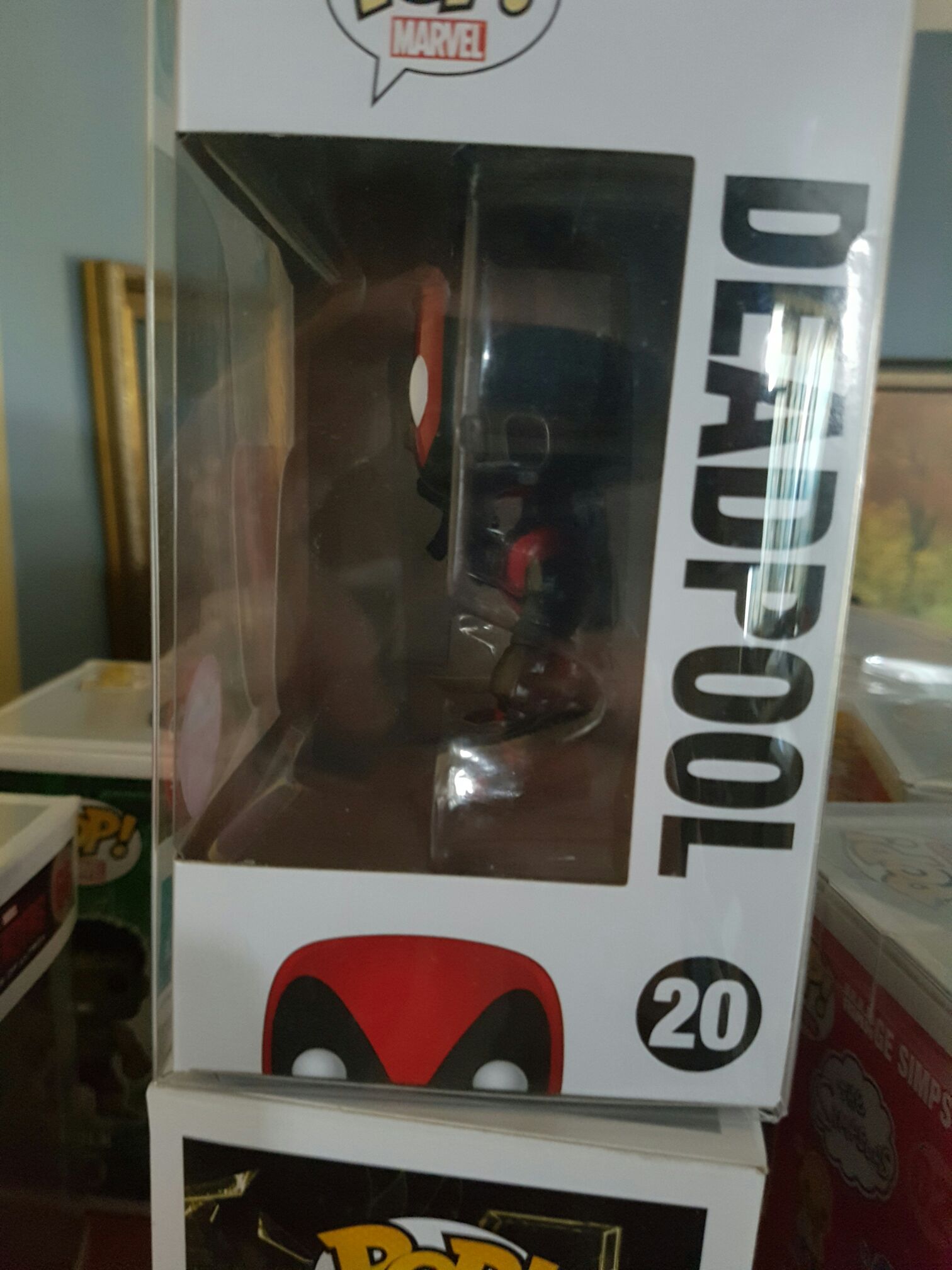 Inverse Deadpool - Marvel Universe vinyl figure collectible - Main Image 2