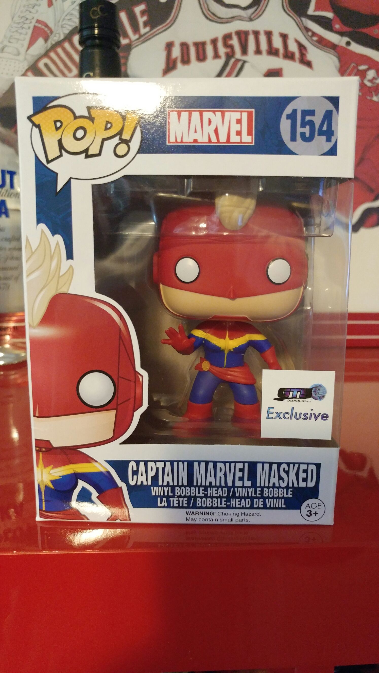 Captain Marvel - Marvel Universe vinyl figure collectible [Barcode 9286174481871] - Main Image 2