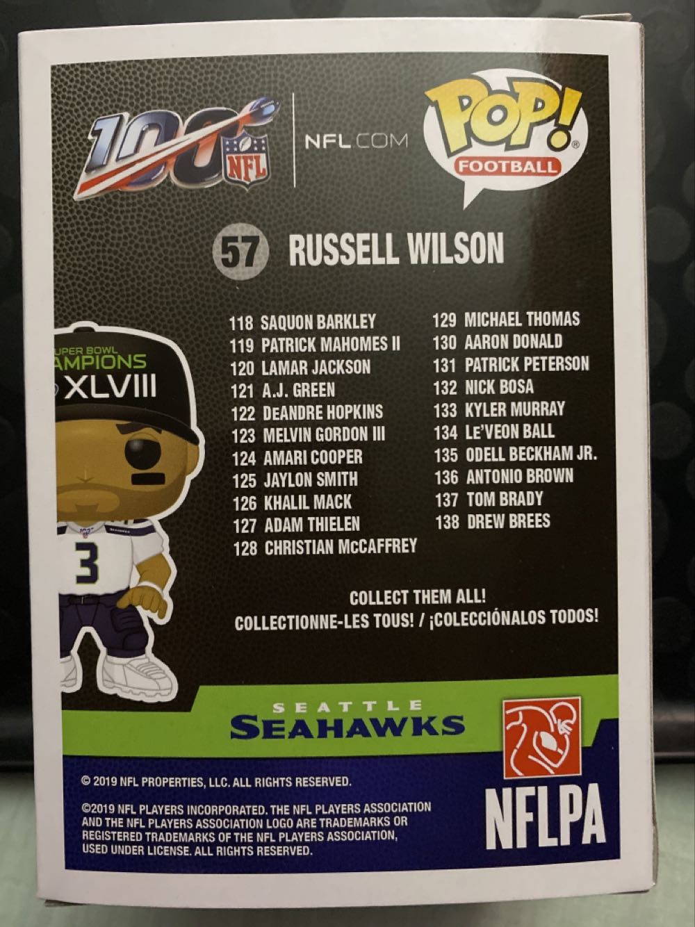 Russell Wilson White Jersey - NFL vinyl figure collectible [Barcode 889698102292] - Main Image 3