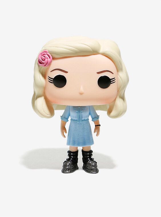 Movies: Miss Peregrine’s Home For Peculiar Children 261 - Emma Bloom  vinyl figure collectible - Main Image 2