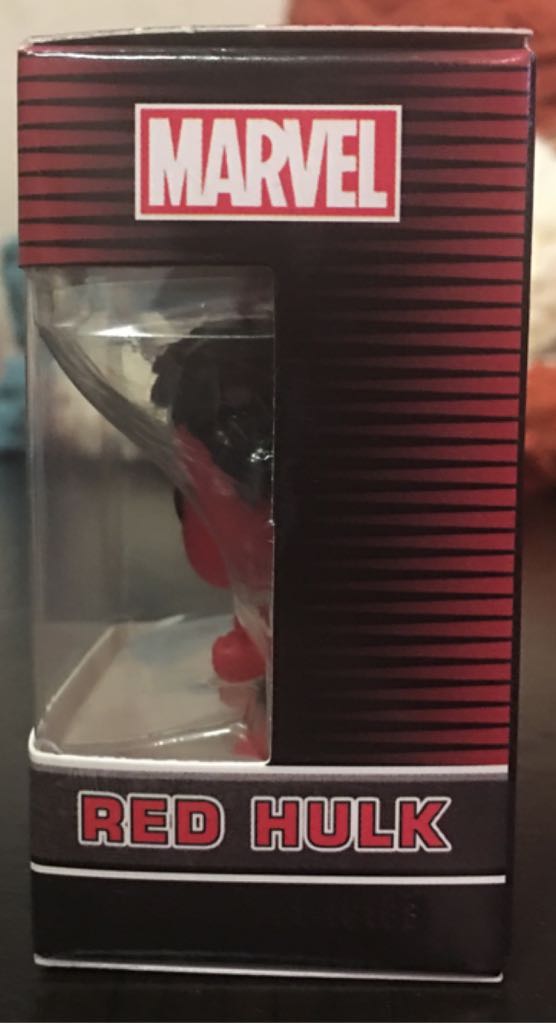 Red Hulk - Marvel Universe vinyl figure collectible [Barcode 889698105217] - Main Image 2